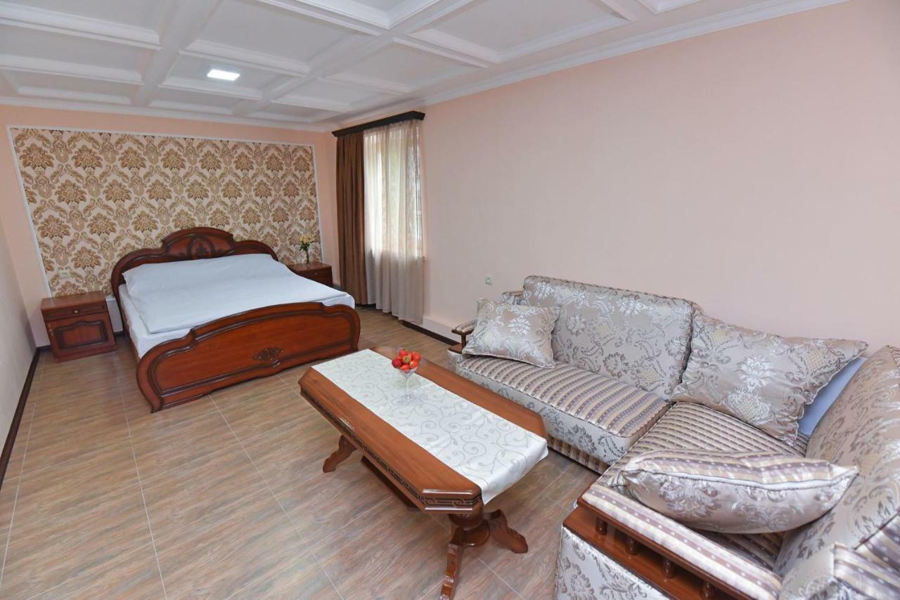 Old City Hotel Alaverdi Exterior photo